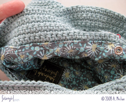 How to add a fabric lining to your crochet bag - video tutorial for  beginners